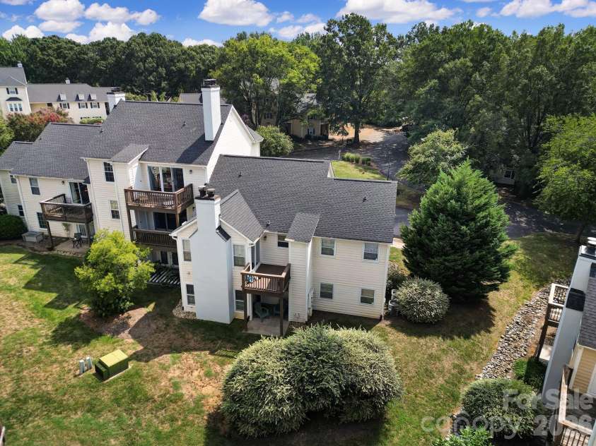 3208 Selwyn Farms Lane, Charlotte, NC 28209.  MLS# CAR4420524, YatesRealty ID 51206. 