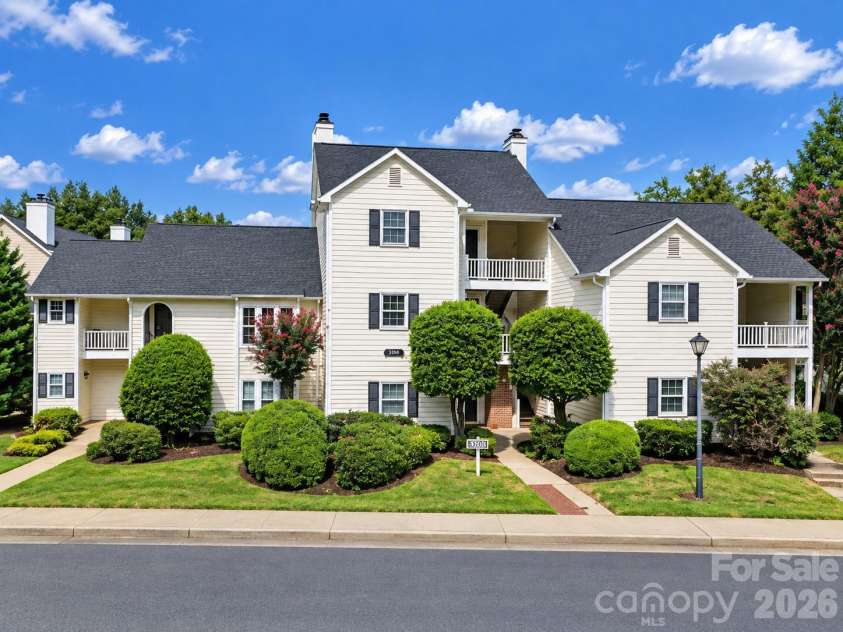 3208 Selwyn Farms Lane, Charlotte, NC 28209.  MLS# CAR4420524, YatesRealty ID 51206. 