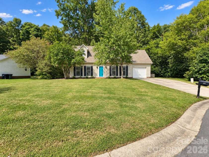 4075 Zebulon Avenue, Concord, NC 28027.  MLS# CAR4425234, YatesRealty ID 51208. Front yard