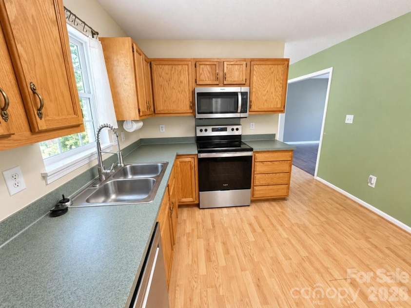4075 Zebulon Avenue, Concord, NC 28027.  MLS# CAR4425234, YatesRealty ID 51208. Kitchen