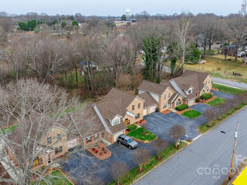 204 18th Street, Newton, NC 28658.  MLS# CAR4204820, YatesRealty ID 5121. 