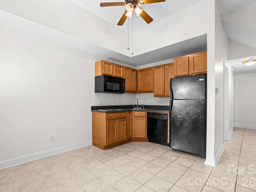 502 Queen Street, Boone, NC 28607.  MLS# CAR4425596, YatesRealty ID 51210. 