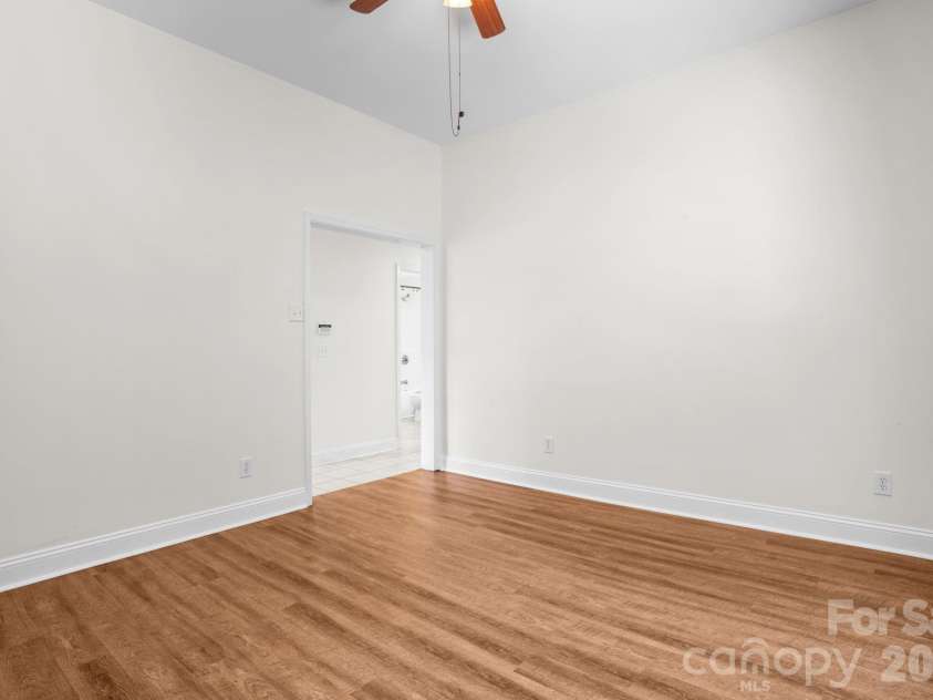 502 Queen Street, Boone, NC 28607.  MLS# CAR4425596, YatesRealty ID 51210. 
