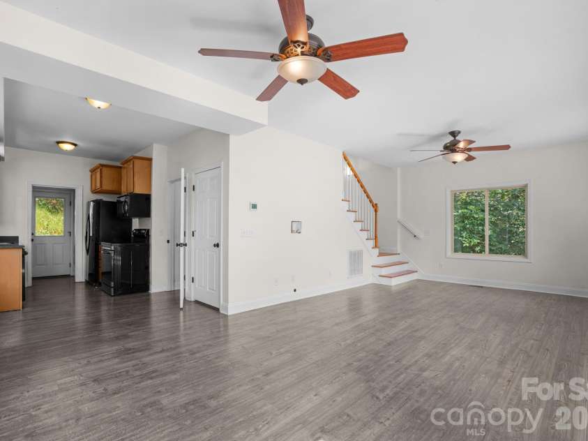 502 Queen Street, Boone, NC 28607.  MLS# CAR4425596, YatesRealty ID 51210. 