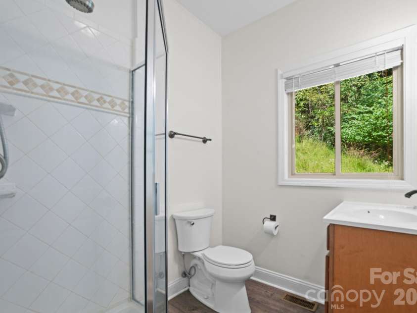502 Queen Street, Boone, NC 28607.  MLS# CAR4425596, YatesRealty ID 51210. 