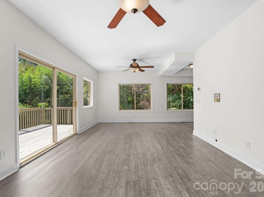 502 Queen Street, Boone, NC 28607.  MLS# CAR4425596, YatesRealty ID 51210. 