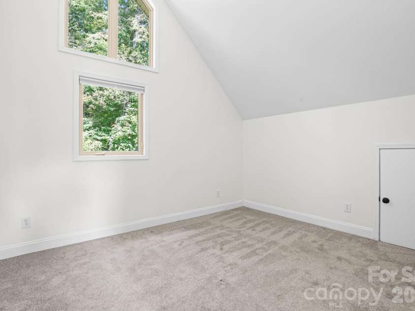 502 Queen Street, Boone, NC 28607.  MLS# CAR4425596, YatesRealty ID 51210. 