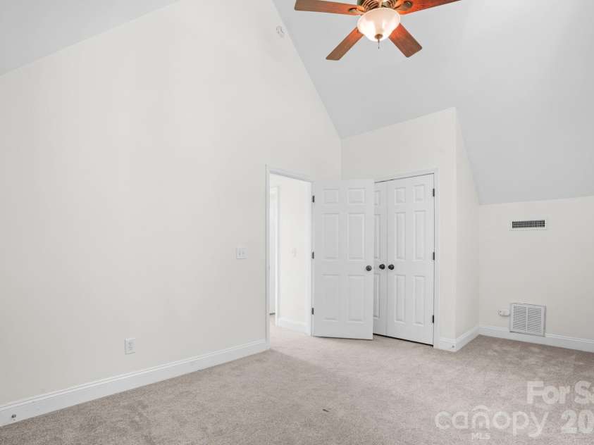 502 Queen Street, Boone, NC 28607.  MLS# CAR4425596, YatesRealty ID 51210. 