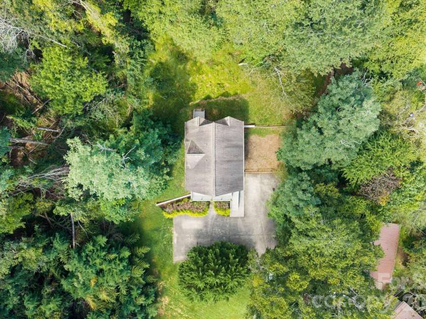 502 Queen Street, Boone, NC 28607.  MLS# CAR4425596, YatesRealty ID 51210. 
