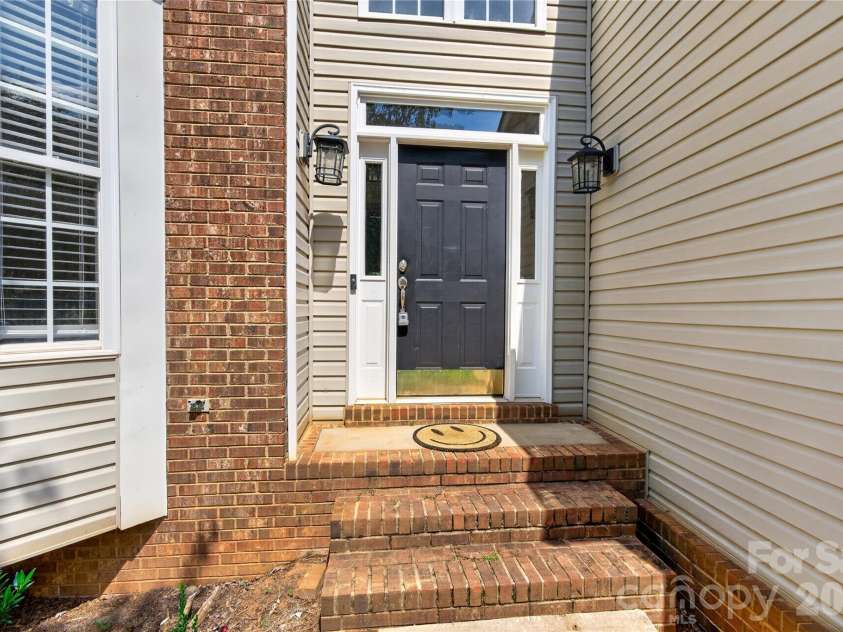 10822 Chamberlain Hall Court, Charlotte, NC 28277.  MLS# CAR4425624, YatesRealty ID 51216. 