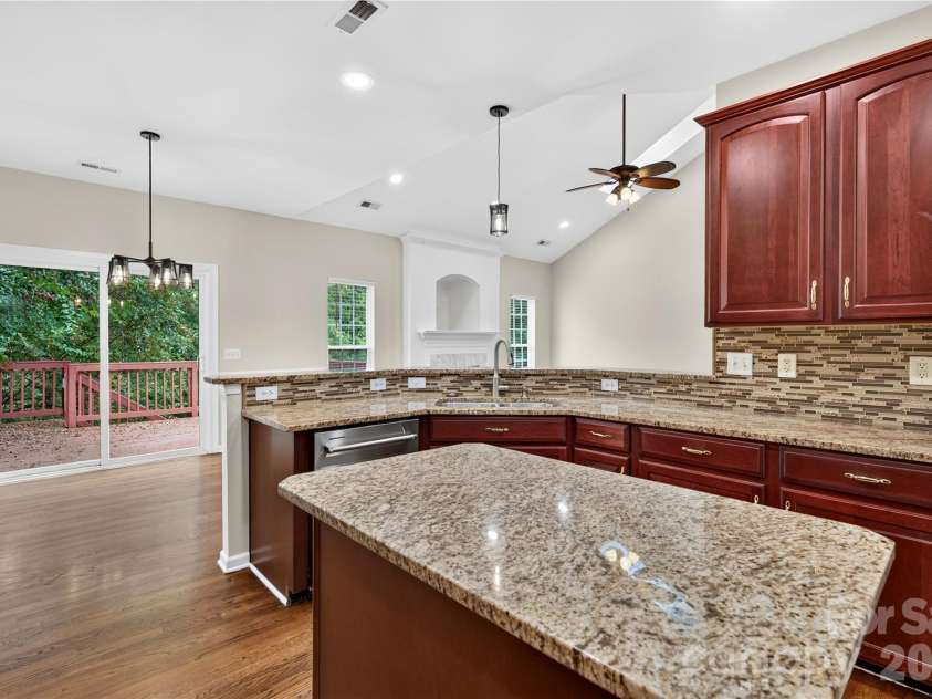 10822 Chamberlain Hall Court, Charlotte, NC 28277.  MLS# CAR4425624, YatesRealty ID 51216. 