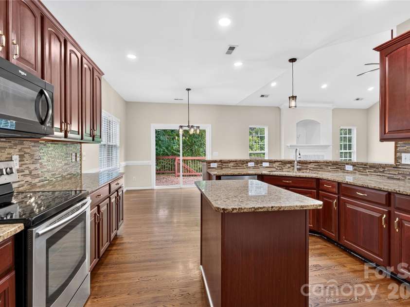 10822 Chamberlain Hall Court, Charlotte, NC 28277.  MLS# CAR4425624, YatesRealty ID 51216. 