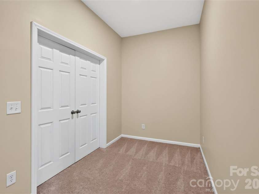 10822 Chamberlain Hall Court, Charlotte, NC 28277.  MLS# CAR4425624, YatesRealty ID 51216. 