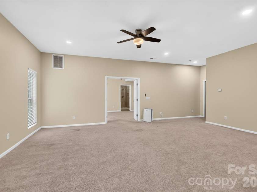 10822 Chamberlain Hall Court, Charlotte, NC 28277.  MLS# CAR4425624, YatesRealty ID 51216. 