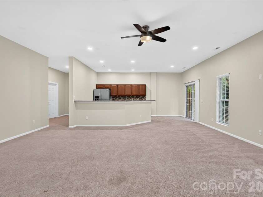 10822 Chamberlain Hall Court, Charlotte, NC 28277.  MLS# CAR4425624, YatesRealty ID 51216. 