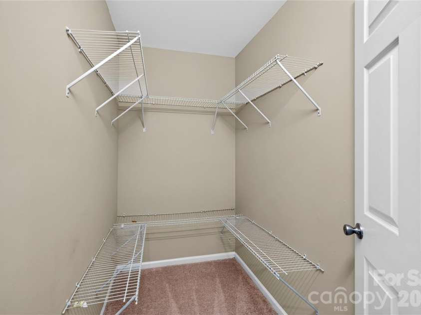 10822 Chamberlain Hall Court, Charlotte, NC 28277.  MLS# CAR4425624, YatesRealty ID 51216. 