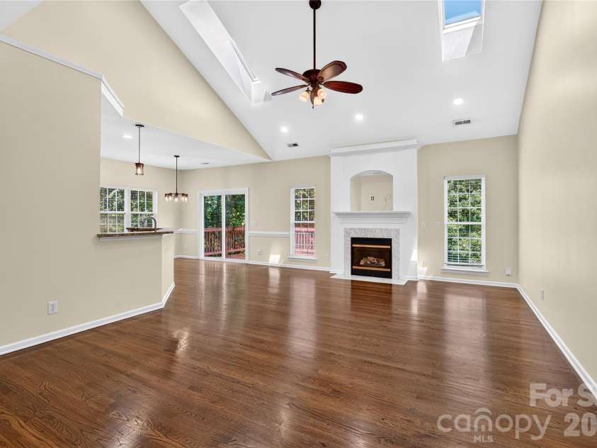 10822 Chamberlain Hall Court, Charlotte, NC 28277.  MLS# CAR4425624, YatesRealty ID 51216. 