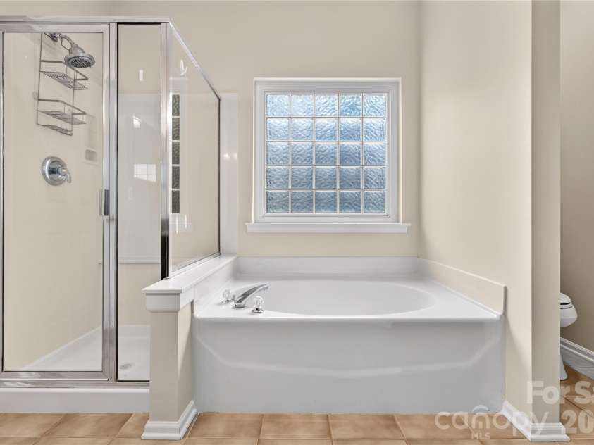 10822 Chamberlain Hall Court, Charlotte, NC 28277.  MLS# CAR4425624, YatesRealty ID 51216. 
