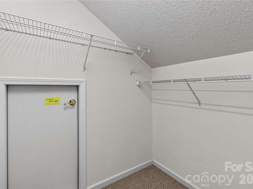 5726 Swanston Drive, Charlotte, NC 28269.  MLS# CAR4425561, YatesRealty ID 51217. 