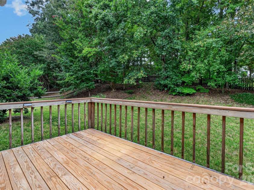 5726 Swanston Drive, Charlotte, NC 28269.  MLS# CAR4425561, YatesRealty ID 51217. 