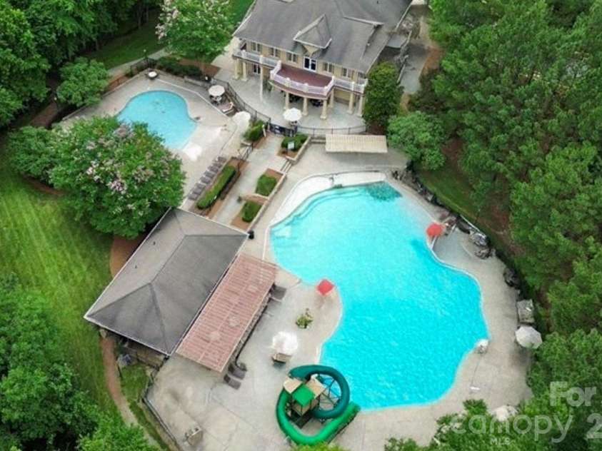 5726 Swanston Drive, Charlotte, NC 28269.  MLS# CAR4425561, YatesRealty ID 51217. 