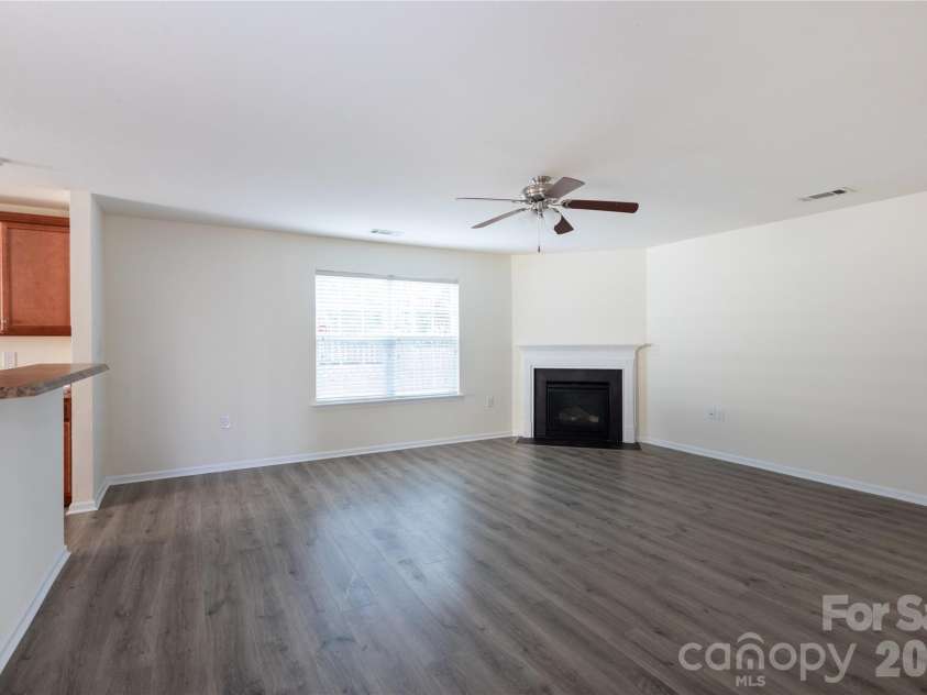 13925 Allison Forest Trail, Charlotte, NC 28278.  MLS# CAR4419157, YatesRealty ID 51218. 