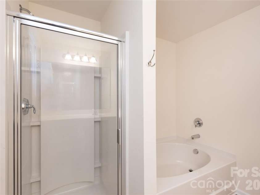 13925 Allison Forest Trail, Charlotte, NC 28278.  MLS# CAR4419157, YatesRealty ID 51218. 