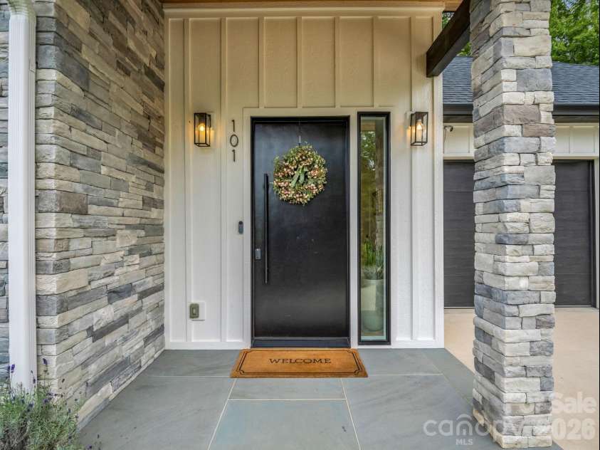 101 Balsamwood Road, Leicester, NC 28748.  MLS# CAR4425573, YatesRealty ID 51222. 