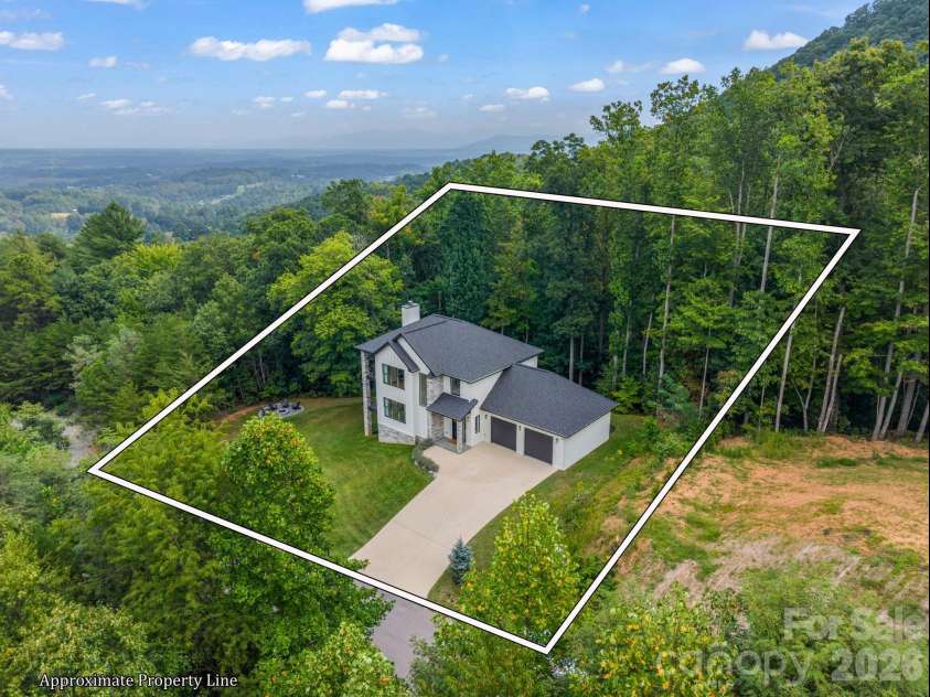 101 Balsamwood Road, Leicester, NC 28748.  MLS# CAR4425573, YatesRealty ID 51222. 