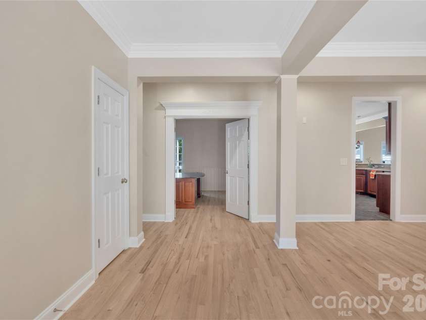 3514 Mckee Road, Charlotte, NC 28270.  MLS# CAR4409236, YatesRealty ID 51223. 