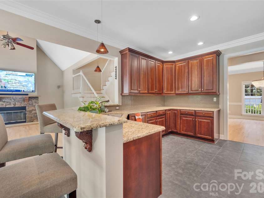 3514 Mckee Road, Charlotte, NC 28270.  MLS# CAR4409236, YatesRealty ID 51223. 