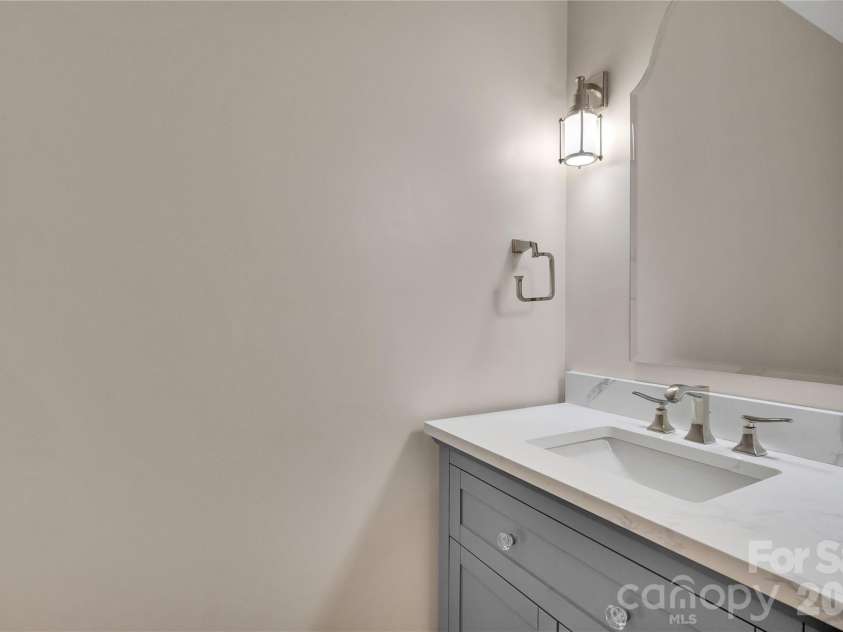 3514 Mckee Road, Charlotte, NC 28270.  MLS# CAR4409236, YatesRealty ID 51223. 