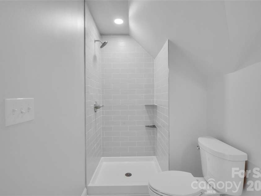 3514 Mckee Road, Charlotte, NC 28270.  MLS# CAR4409236, YatesRealty ID 51223. 