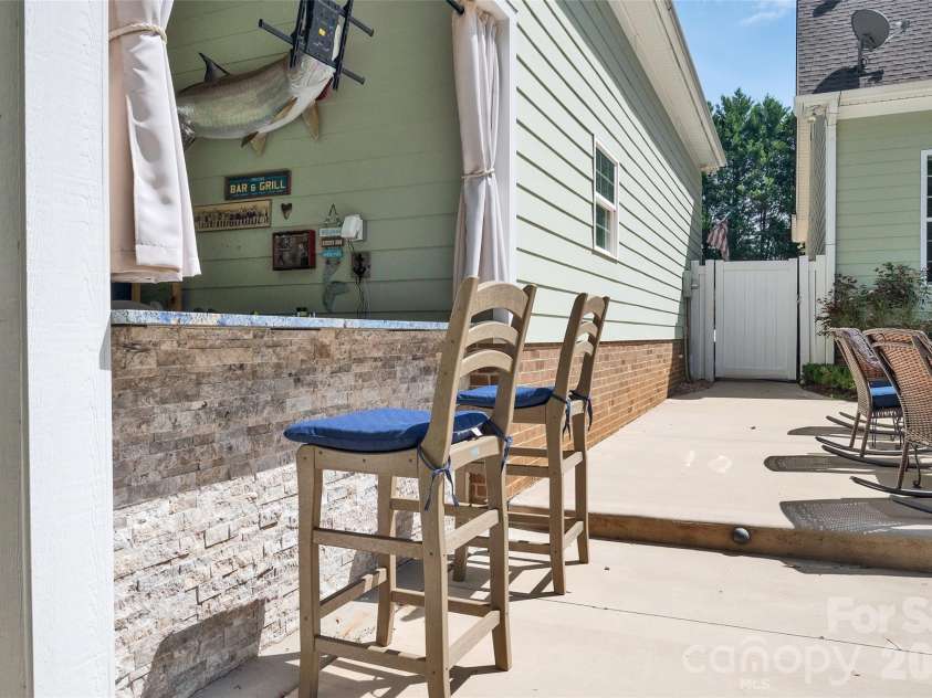 3514 Mckee Road, Charlotte, NC 28270.  MLS# CAR4409236, YatesRealty ID 51223. 