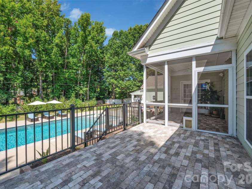 3514 Mckee Road, Charlotte, NC 28270.  MLS# CAR4409236, YatesRealty ID 51223. 