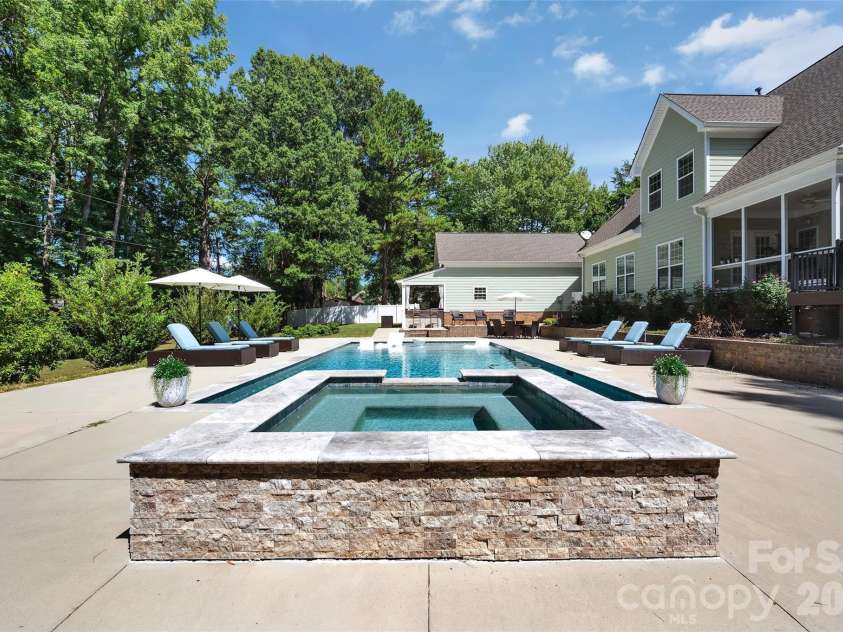 3514 Mckee Road, Charlotte, NC 28270.  MLS# CAR4409236, YatesRealty ID 51223. 