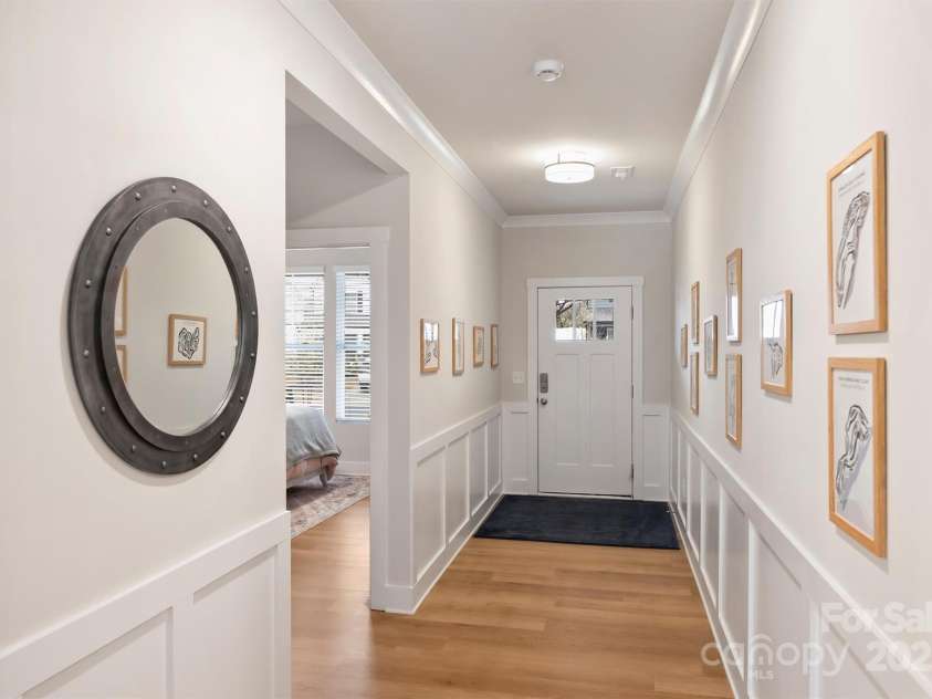 11009 North Commons Drive, Charlotte, NC 28213.  MLS# CAR4326527, YatesRealty ID 51224. 