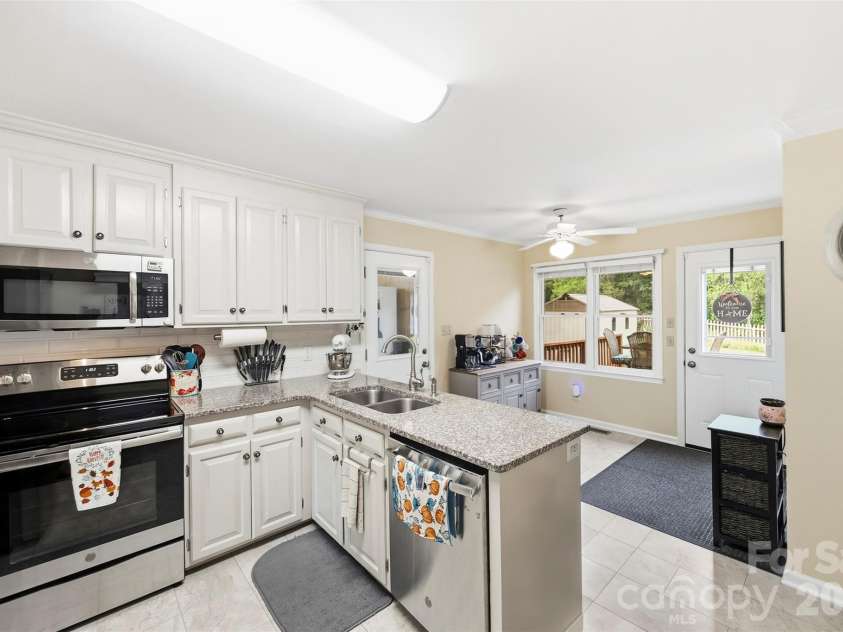 130 Ridge Creek Court, Salisbury, NC 28147.  MLS# CAR4425146, YatesRealty ID 51225. 