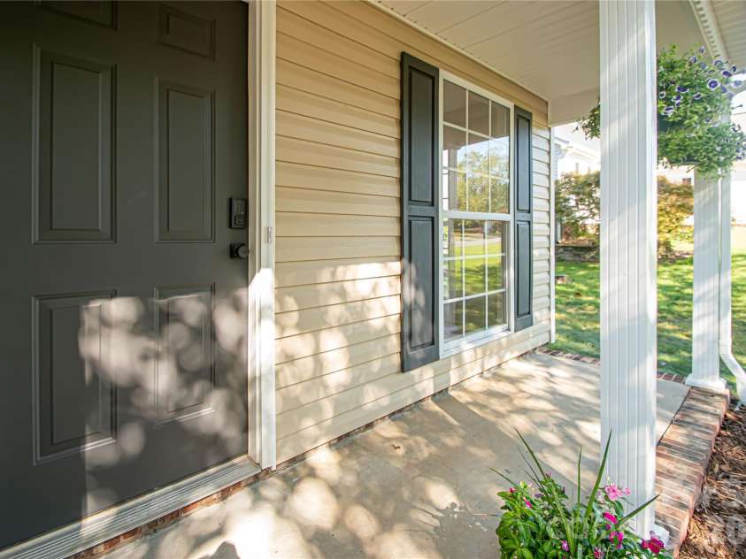 5101 Ashie Avenue, Matthews, NC 28104.  MLS# CAR4424455, YatesRealty ID 51227. 