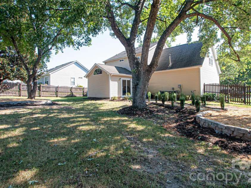 5101 Ashie Avenue, Matthews, NC 28104.  MLS# CAR4424455, YatesRealty ID 51227. 