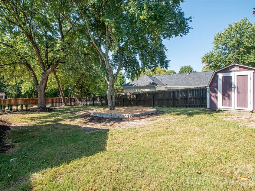 5101 Ashie Avenue, Matthews, NC 28104.  MLS# CAR4424455, YatesRealty ID 51227. 
