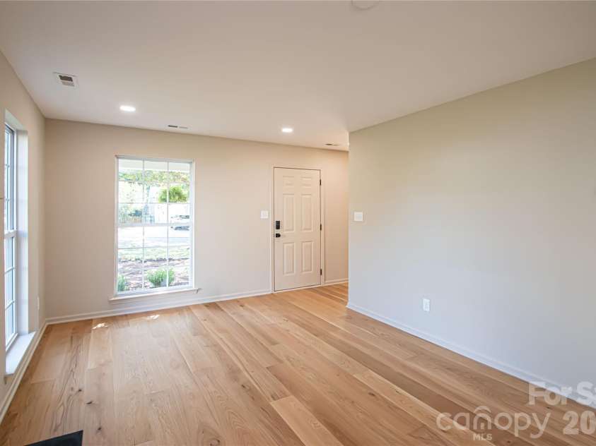 5101 Ashie Avenue, Matthews, NC 28104.  MLS# CAR4424455, YatesRealty ID 51227. 