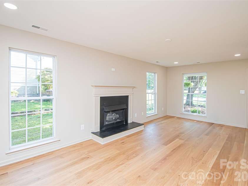 5101 Ashie Avenue, Matthews, NC 28104.  MLS# CAR4424455, YatesRealty ID 51227. 