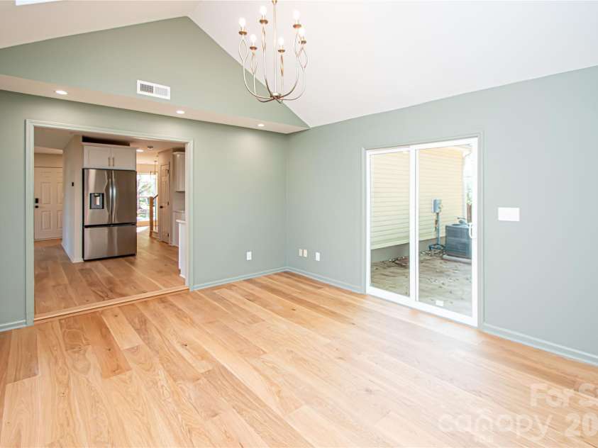 5101 Ashie Avenue, Matthews, NC 28104.  MLS# CAR4424455, YatesRealty ID 51227. 