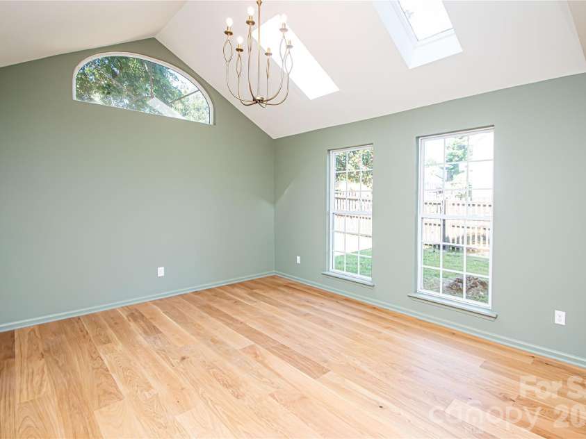 5101 Ashie Avenue, Matthews, NC 28104.  MLS# CAR4424455, YatesRealty ID 51227. 