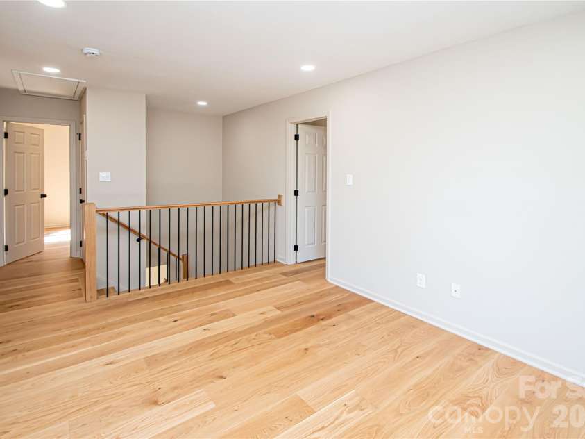 5101 Ashie Avenue, Matthews, NC 28104.  MLS# CAR4424455, YatesRealty ID 51227. 