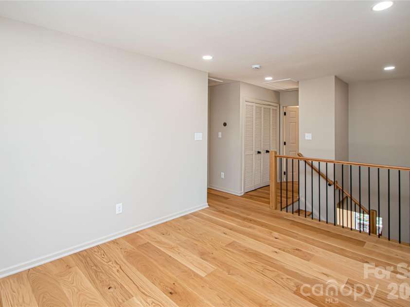 5101 Ashie Avenue, Matthews, NC 28104.  MLS# CAR4424455, YatesRealty ID 51227. 