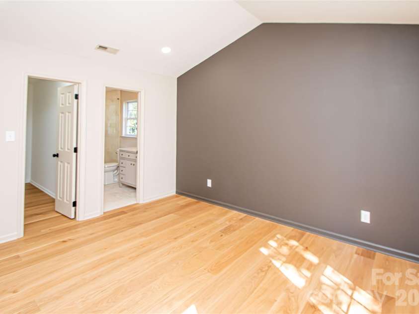 5101 Ashie Avenue, Matthews, NC 28104.  MLS# CAR4424455, YatesRealty ID 51227. 