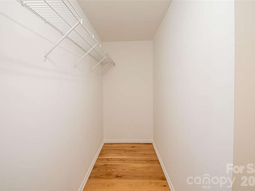 5101 Ashie Avenue, Matthews, NC 28104.  MLS# CAR4424455, YatesRealty ID 51227. 