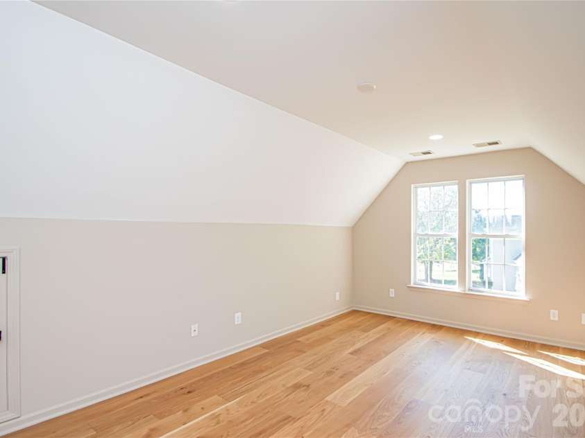 5101 Ashie Avenue, Matthews, NC 28104.  MLS# CAR4424455, YatesRealty ID 51227. 